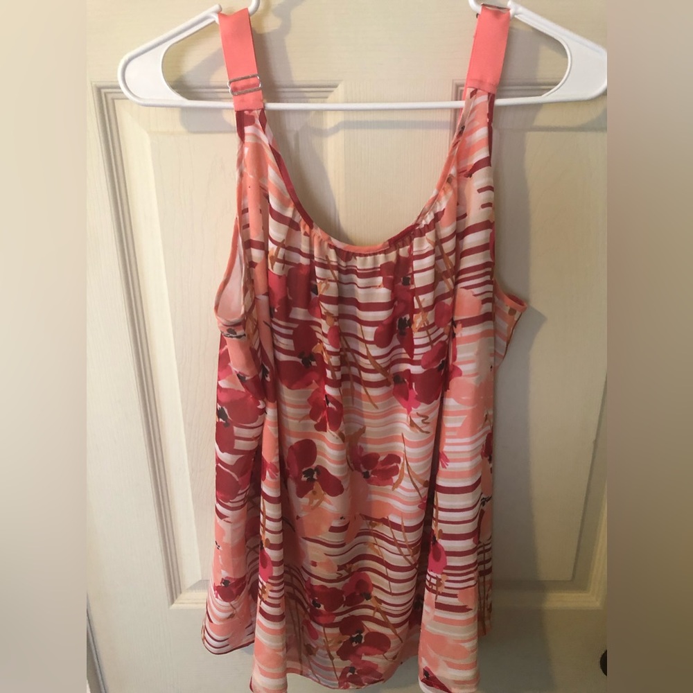 LANE BRYANT SZ 18 Tank BNWOT